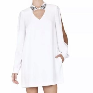 BCBGMAXAZRIA WHITE IRENA JEWELED COLLAR A-LINE DRESS.